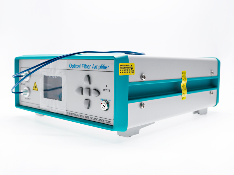 C波段高功率单模铒镱共掺光纤放大器 台式或模块式