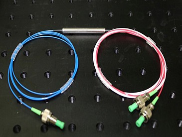 近红外宽带光纤环形器（1250-1370nm)