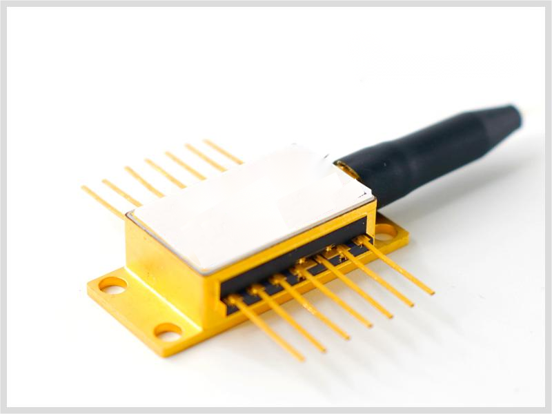 1565-1625nm DFB激光器带TEC