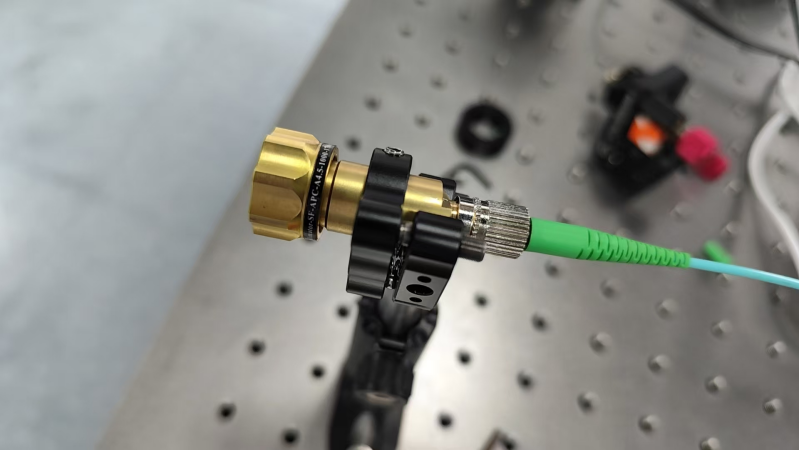 近红外高精度可调焦距准直器(可见 近红外 红外)